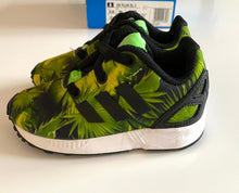 Lade das Bild in den Galerie-Viewer, Sneaker Adidas ZX Flux Grün Gr. 21
